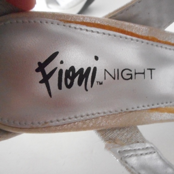 Rhinestone Sz 6 M 4" heel strappy stiletto pump - Picture 4 of 8